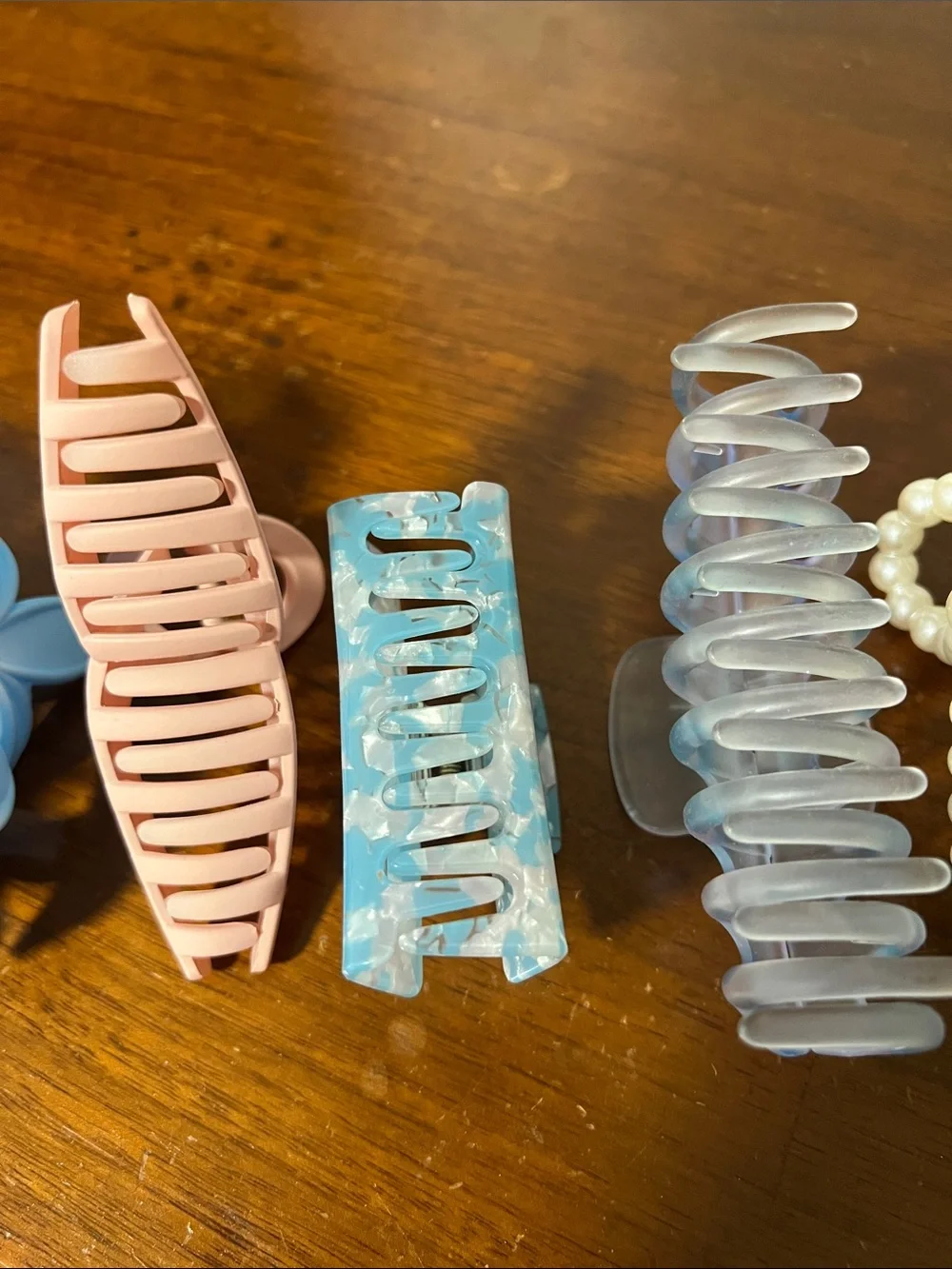 Assorted Women’s Hair Clip Set - Blue, Pink, Pearl, Clear